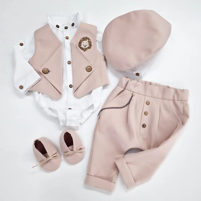 Costum Botez Luca, bej